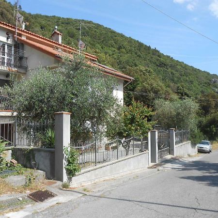 Apartament La Mansardina Vezzi Portio Zewnętrze zdjęcie