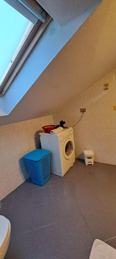 Apartament La Mansardina Vezzi Portio Zewnętrze zdjęcie
