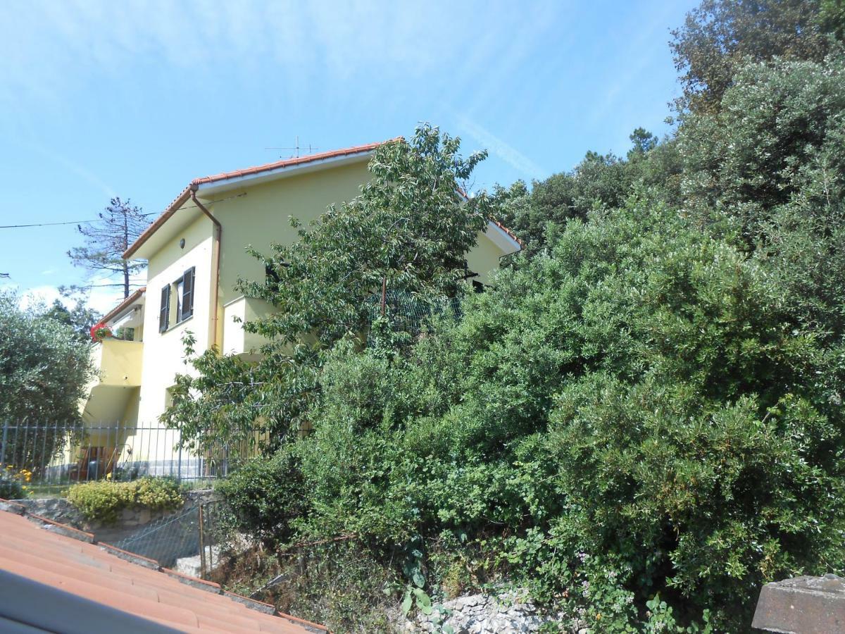 Apartament La Mansardina Vezzi Portio Zewnętrze zdjęcie