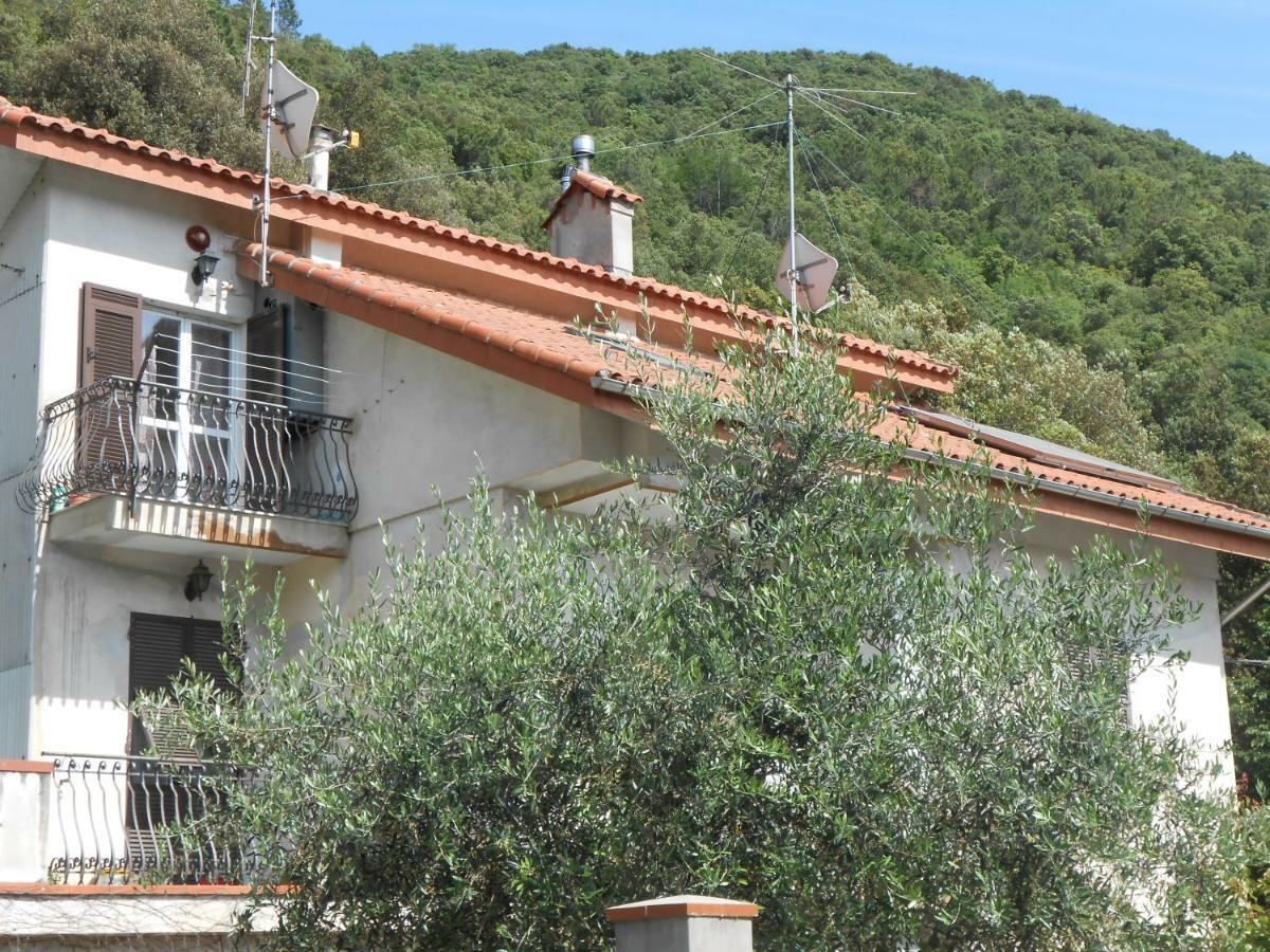 Apartament La Mansardina Vezzi Portio Zewnętrze zdjęcie