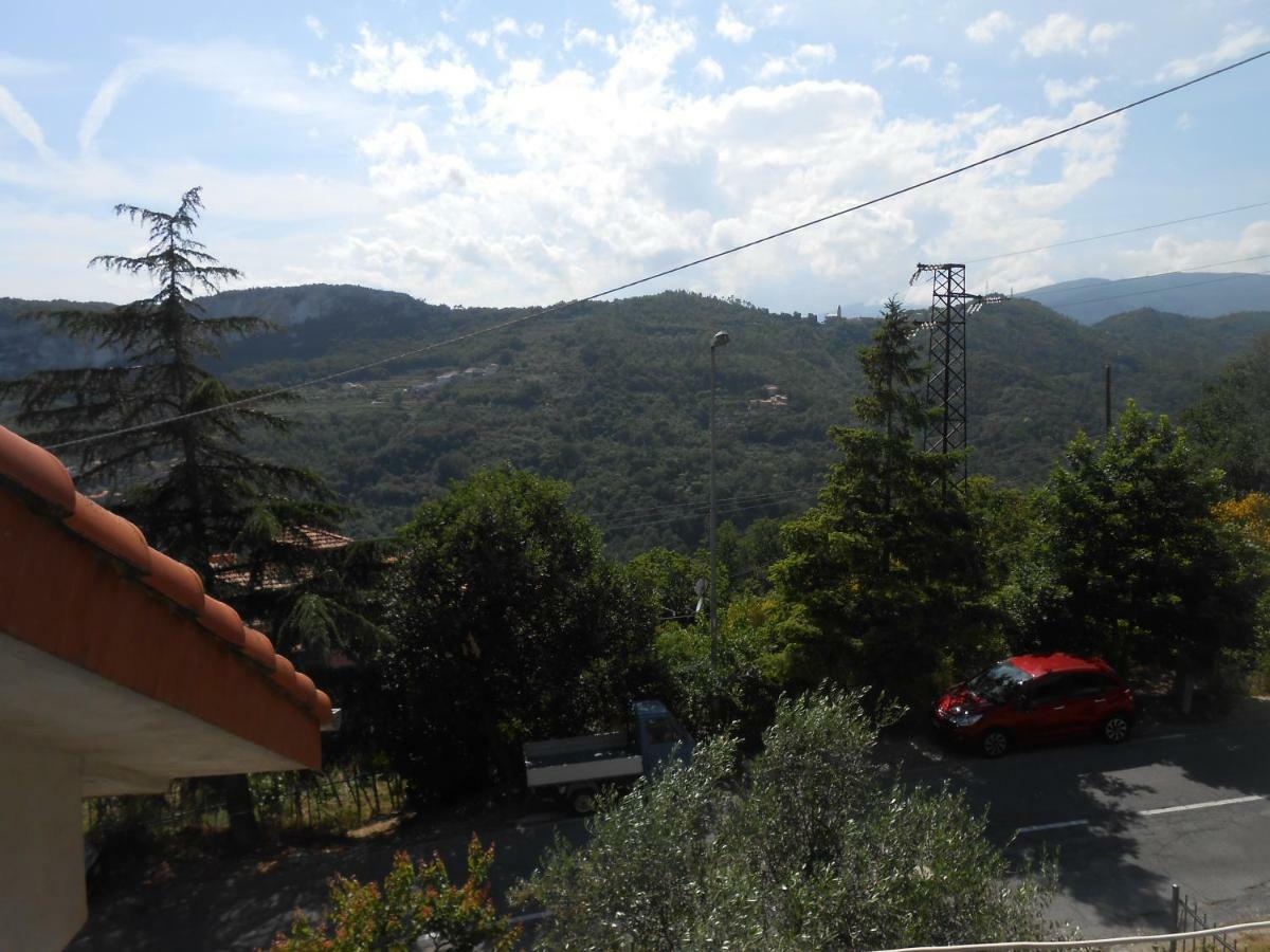 Apartament La Mansardina Vezzi Portio Zewnętrze zdjęcie