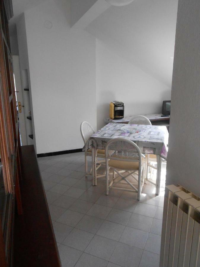 Apartament La Mansardina Vezzi Portio Zewnętrze zdjęcie