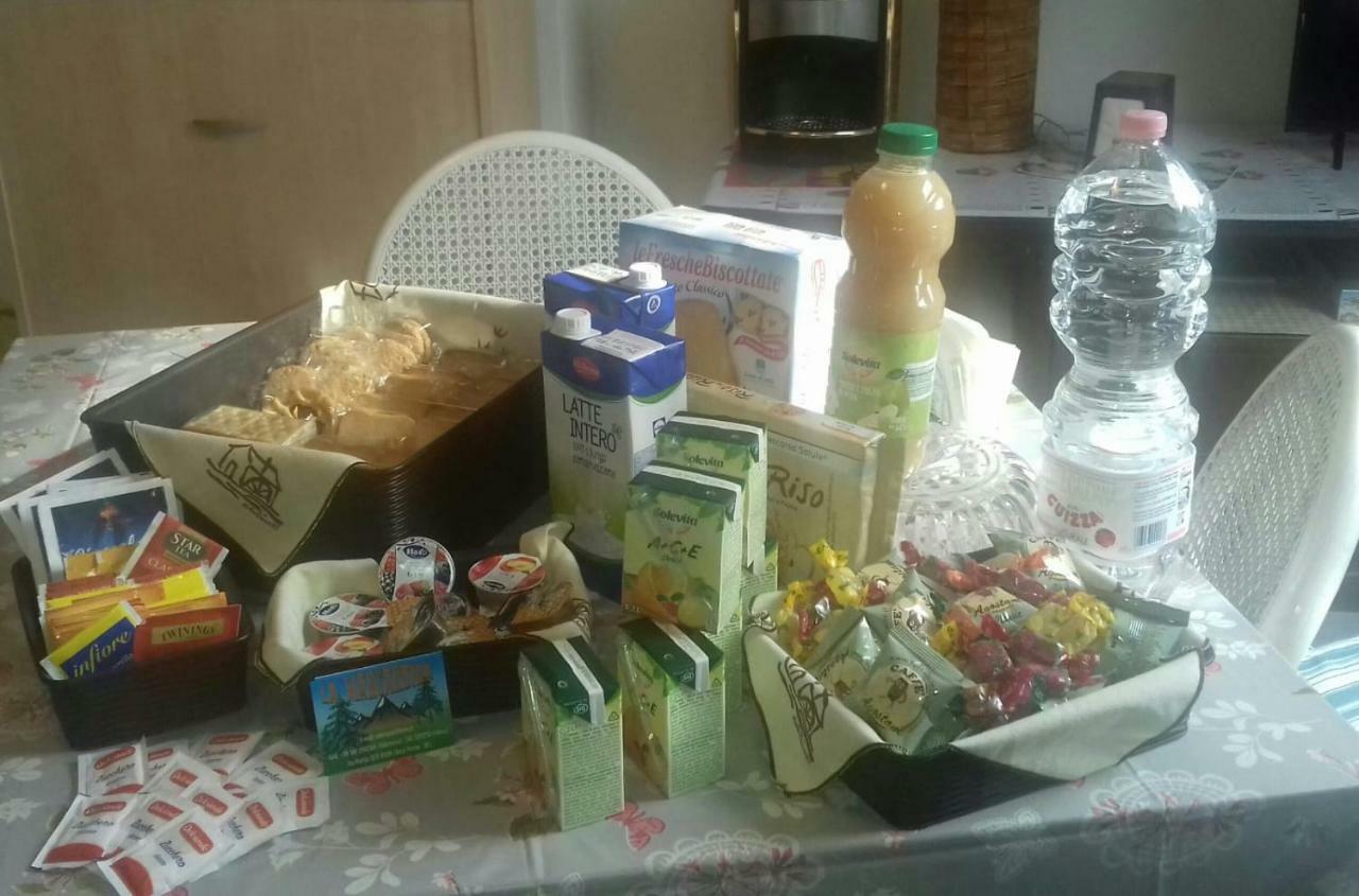Apartament La Mansardina Vezzi Portio Zewnętrze zdjęcie